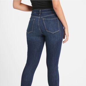 Banana Republic skinny jeans **read description